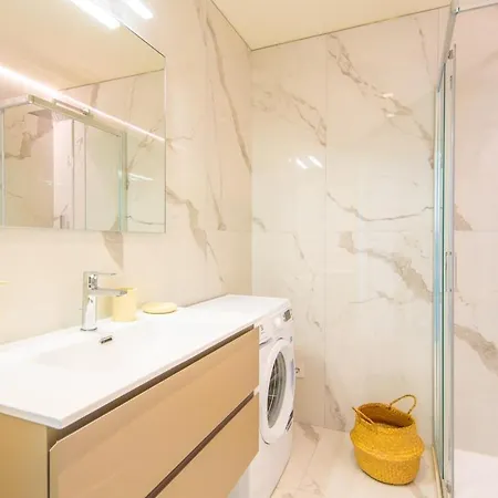 Apartamento Luxury With 2 Bedrooms, 2 Bathrooms, 6 Guests *
