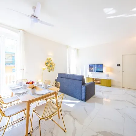 Luxury With 2 Bedrooms, 2 Bathrooms, 6 Guests