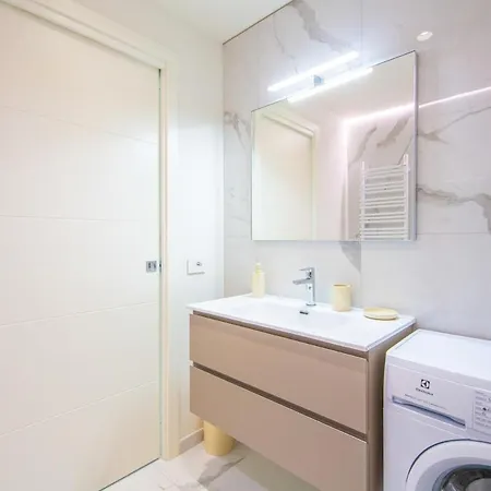 Luxury With 2 Bedrooms, 2 Bathrooms, 6 Guests Apartamento *