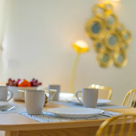 Luxury With 2 Bedrooms, 2 Bathrooms, 6 Guests Apartamento Sestri Levante